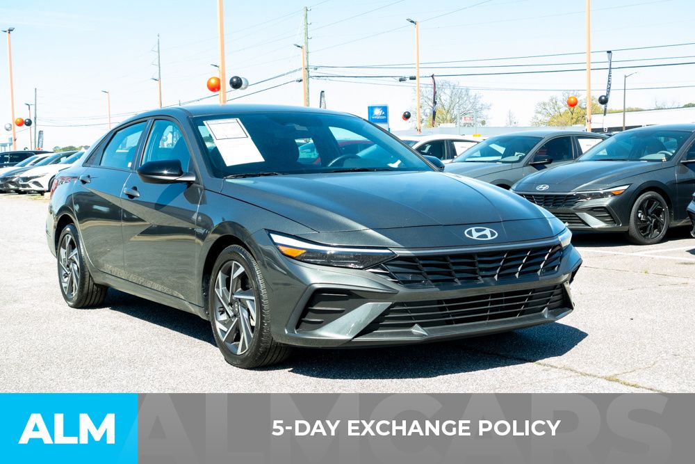 Certified Used 2025 Gray Hyundai SEL Sport image 3