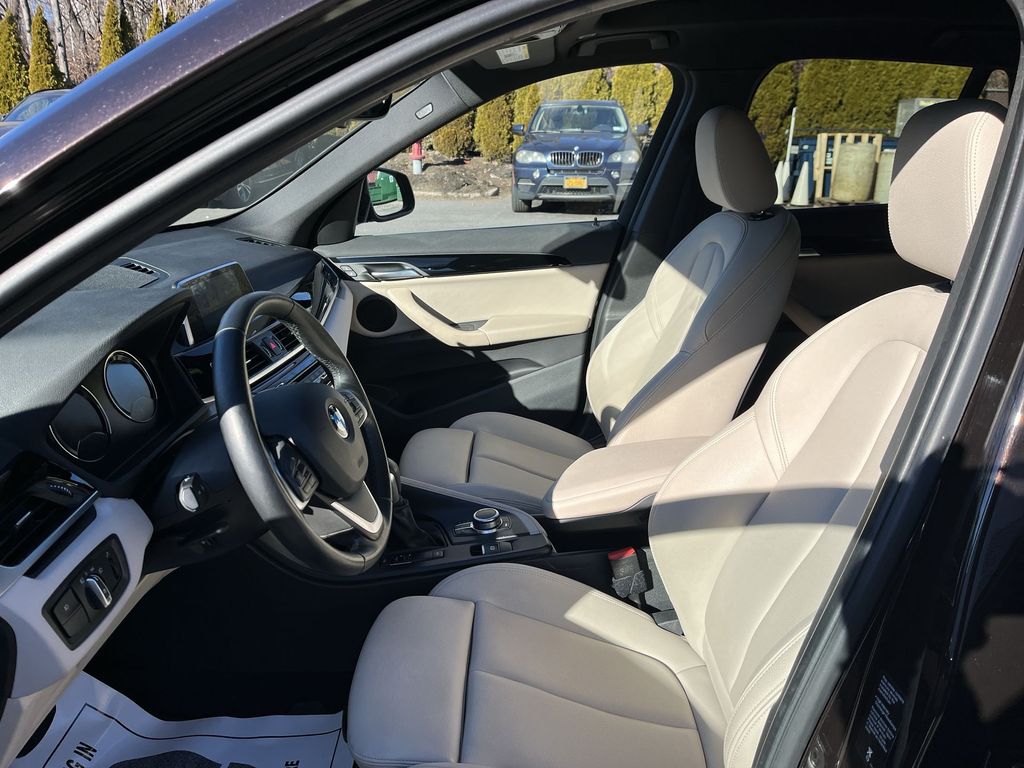 Thumbnail: 2018 BMW X1 - 11