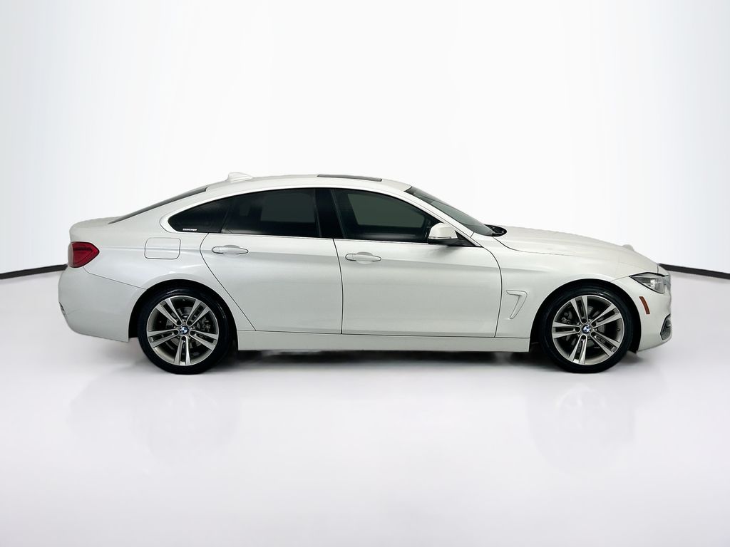 Thumbnail: 2018 BMW 4 Series - 4