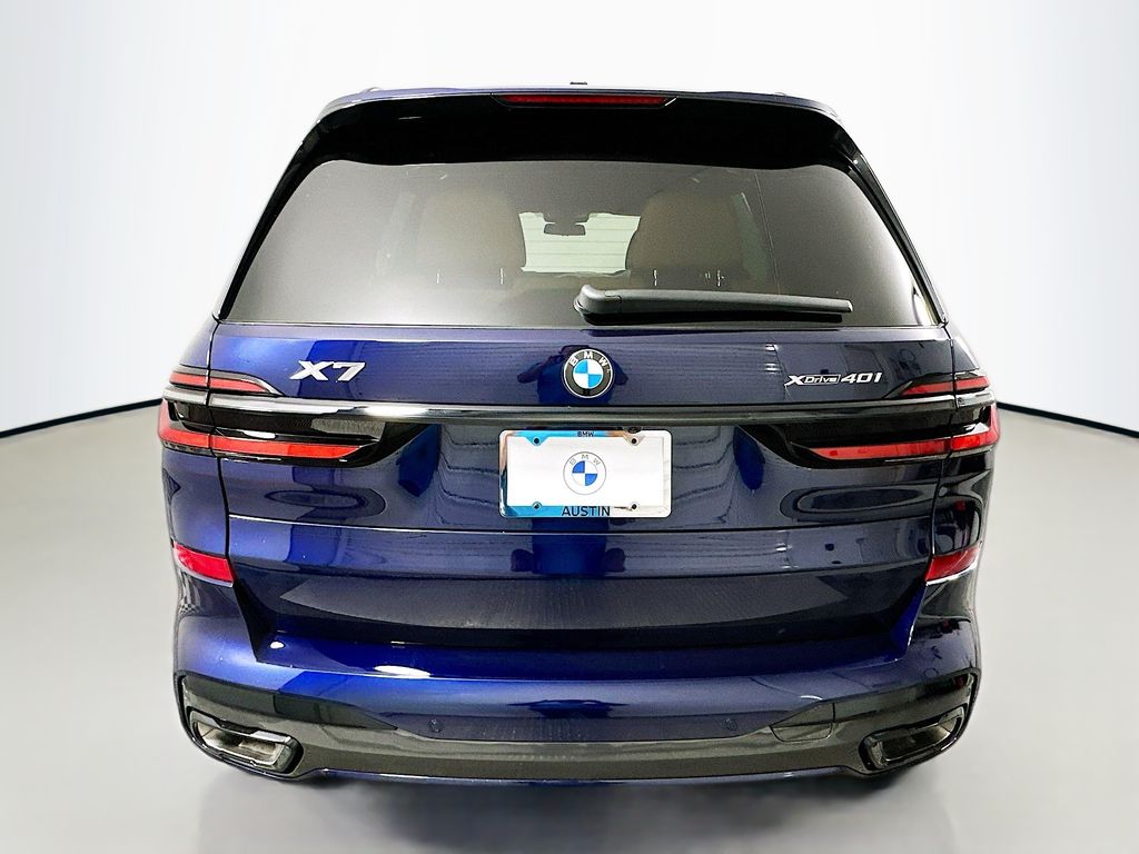 Thumbnail: 2026 BMW X7 - 6