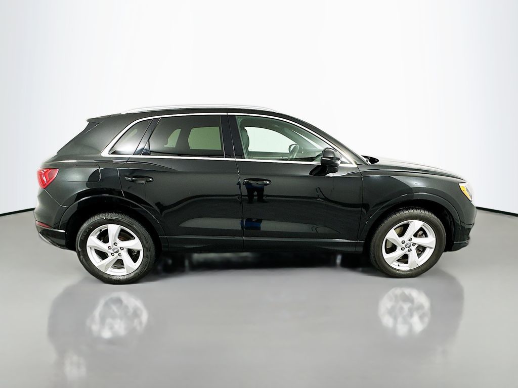 Thumbnail: 2019 Audi Q3 - 4