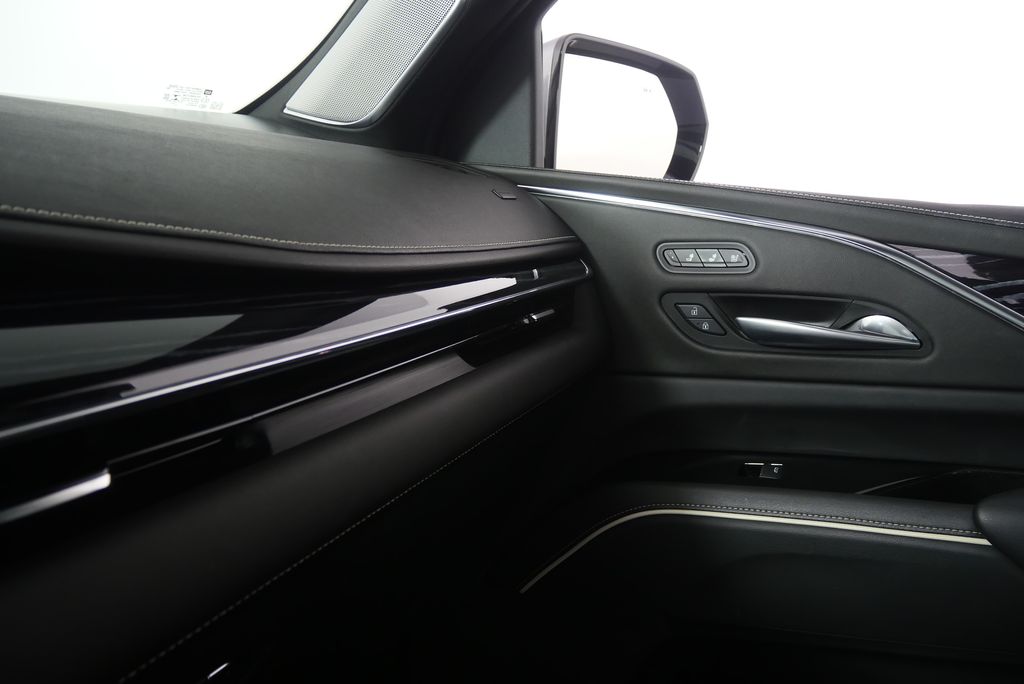 Thumbnail: 2022 Cadillac Escalade - 32
