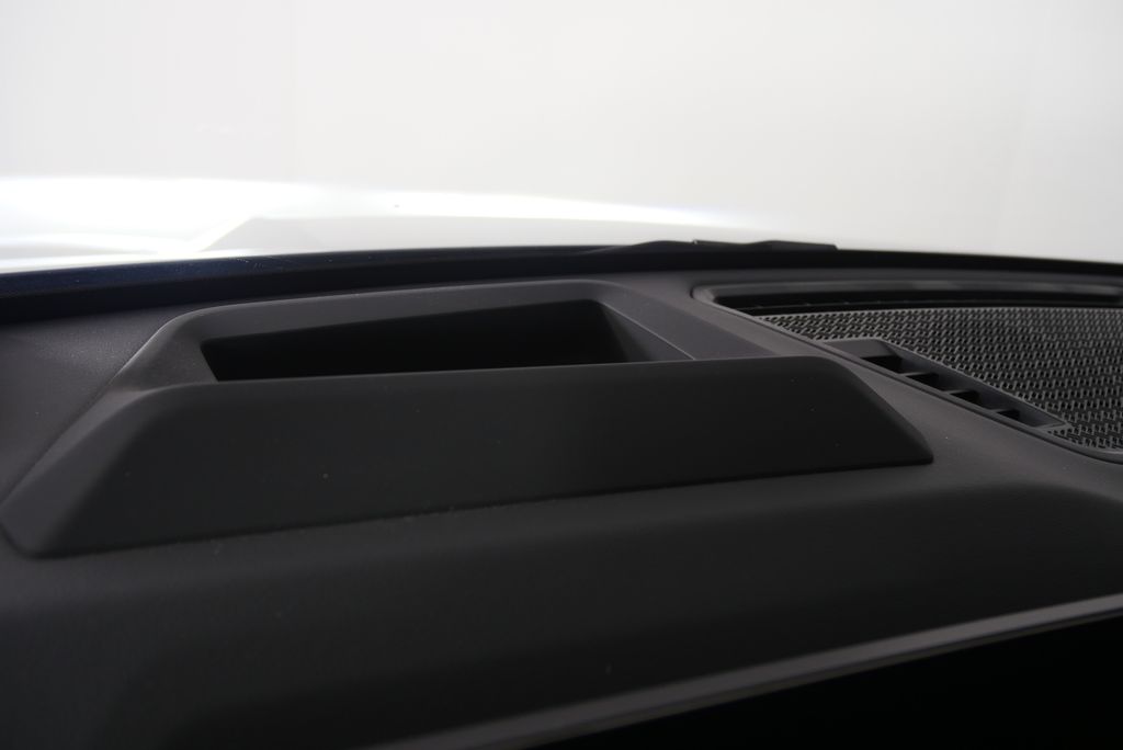 Thumbnail: 2023 BMW X1 - 24