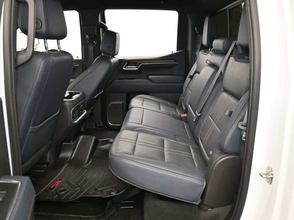 Used 2022 Iridescent Pearl Tricoat Chevrolet High Country image 50