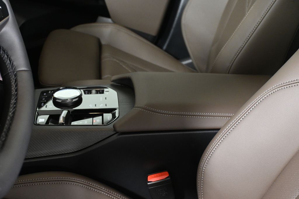 Thumbnail: 2026 BMW X3 - 25