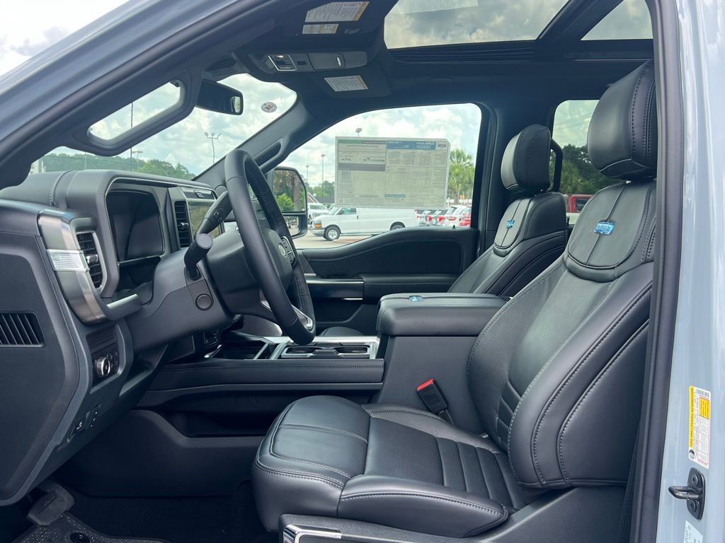 2025 Ford F-250SD Platinum - 2