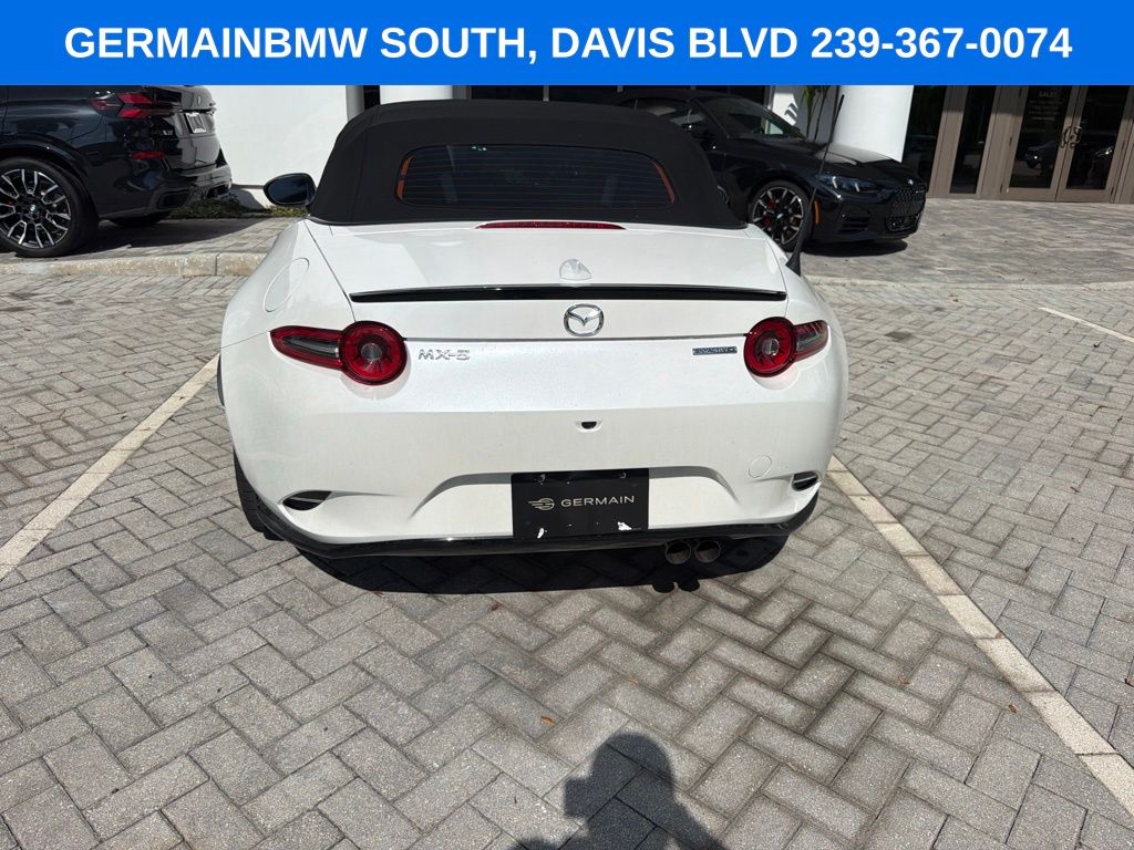 Used 2026 White Mazda Club image 26