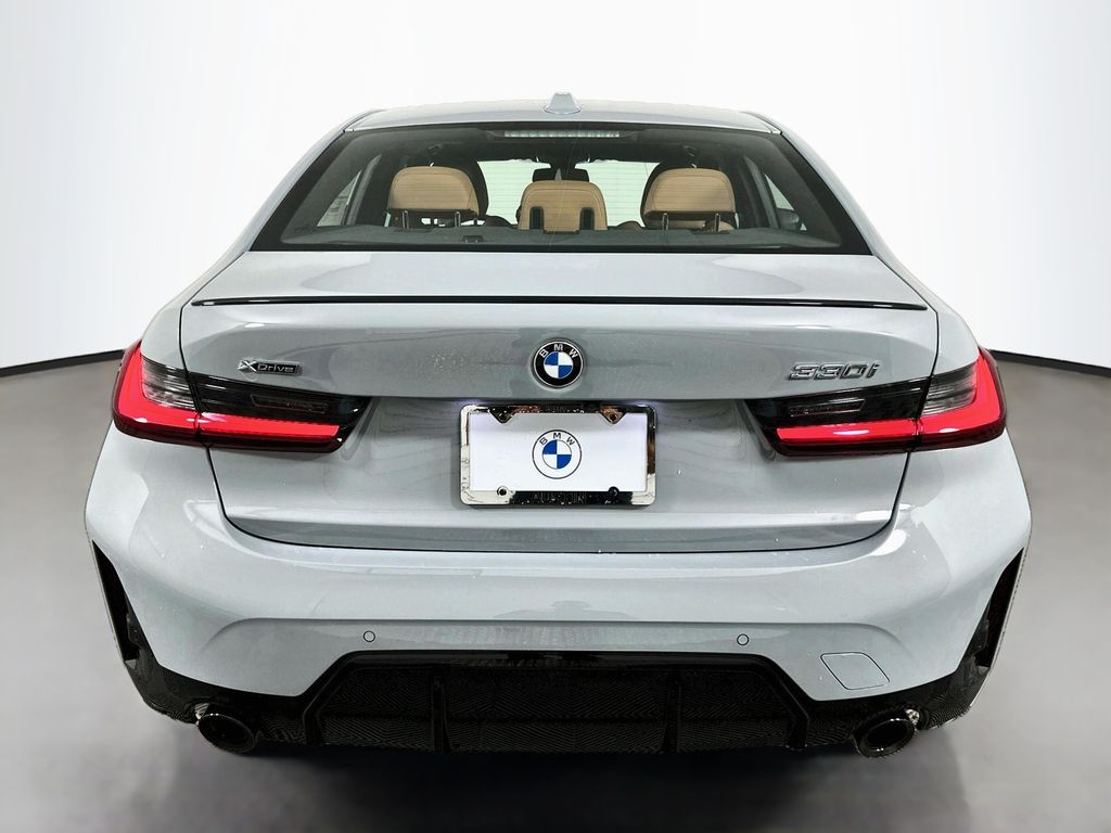 Thumbnail: 2026 BMW 3 Series - 6