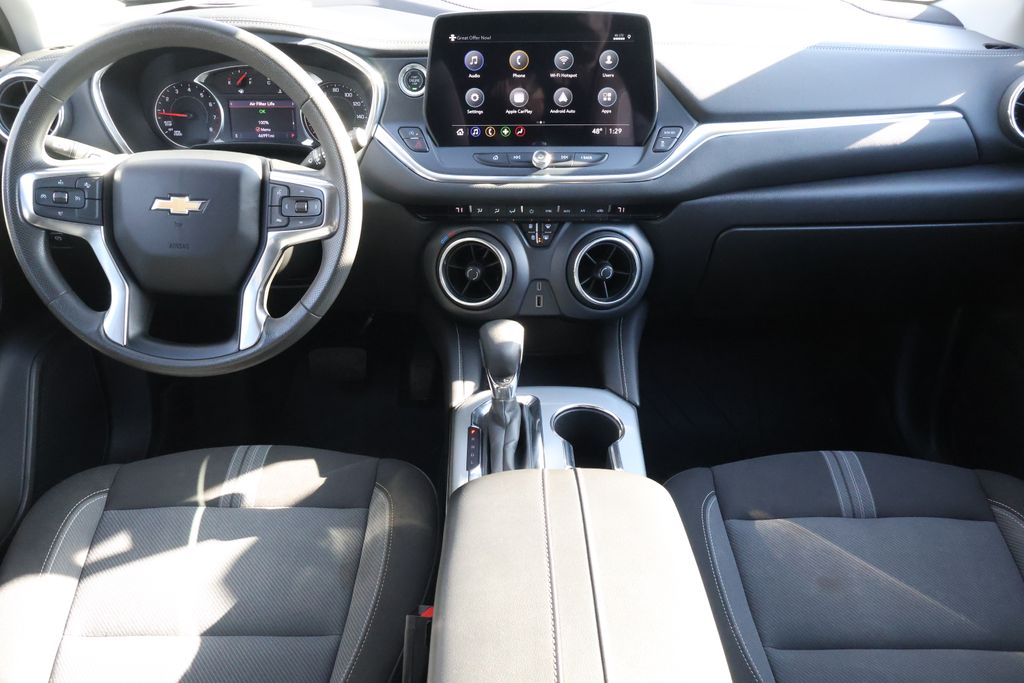 Thumbnail: 2023 Chevrolet Blazer - 18