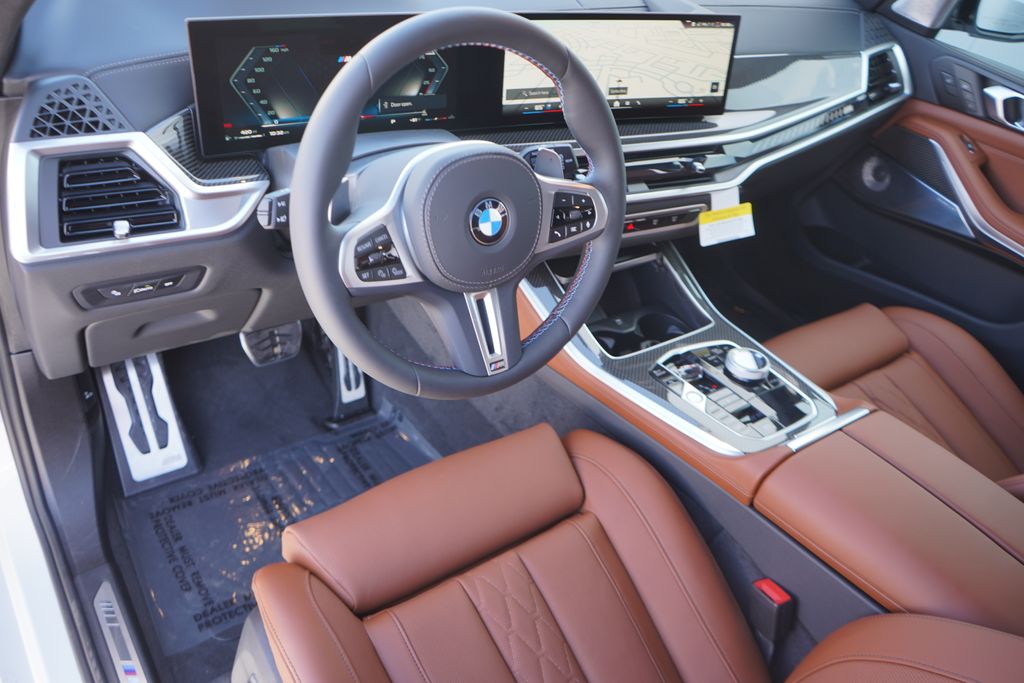 2025 BMW X5 M60i 12