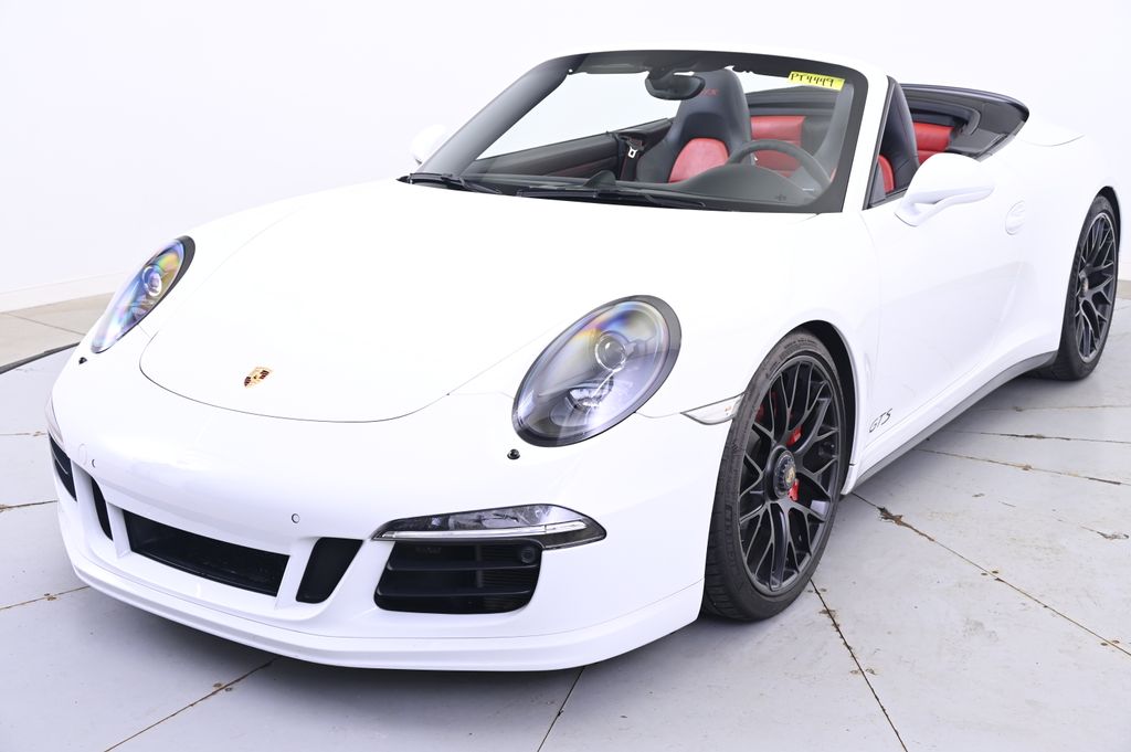 Thumbnail: 2015 Porsche 911 - 1