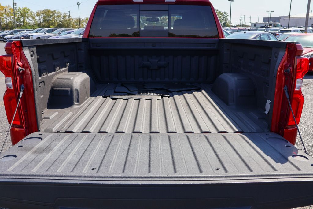 2021 Chevrolet Silverado 1500 LTZ 33