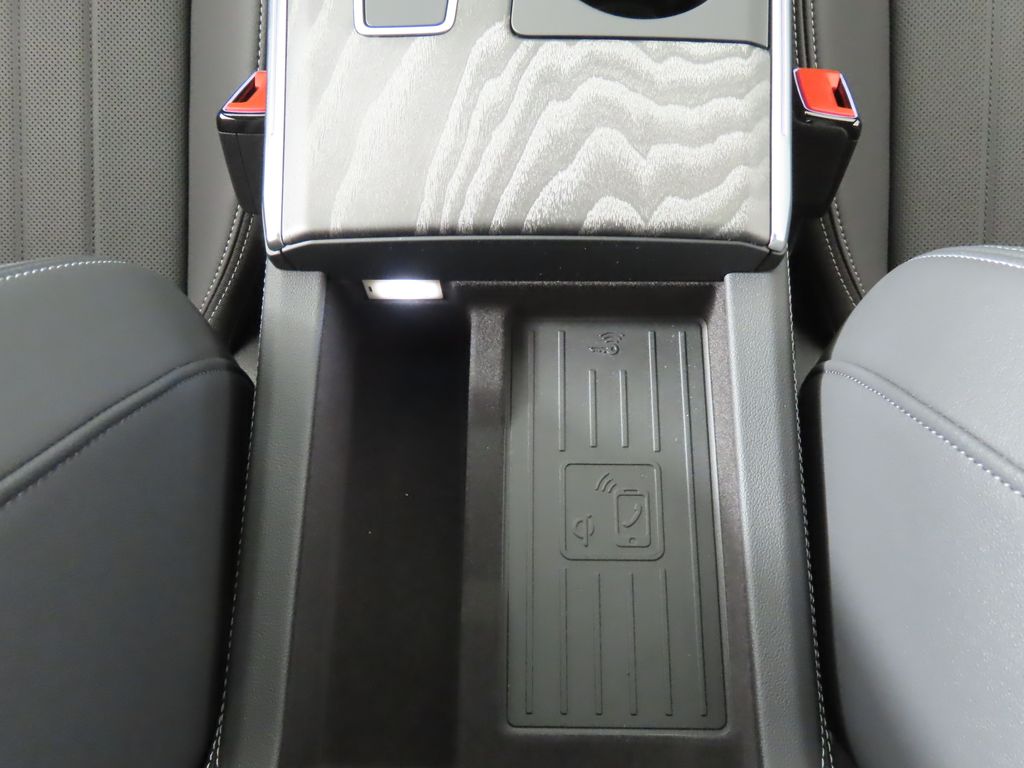 Thumbnail: 2025 Audi A6 - 22