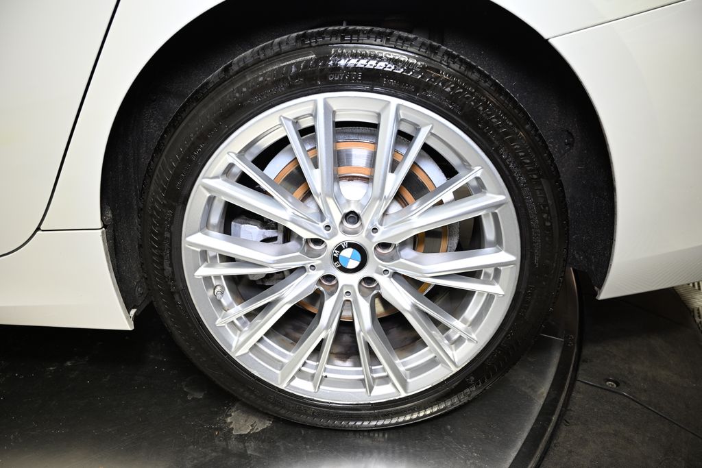 Thumbnail: 2023 BMW 3 Series - 12