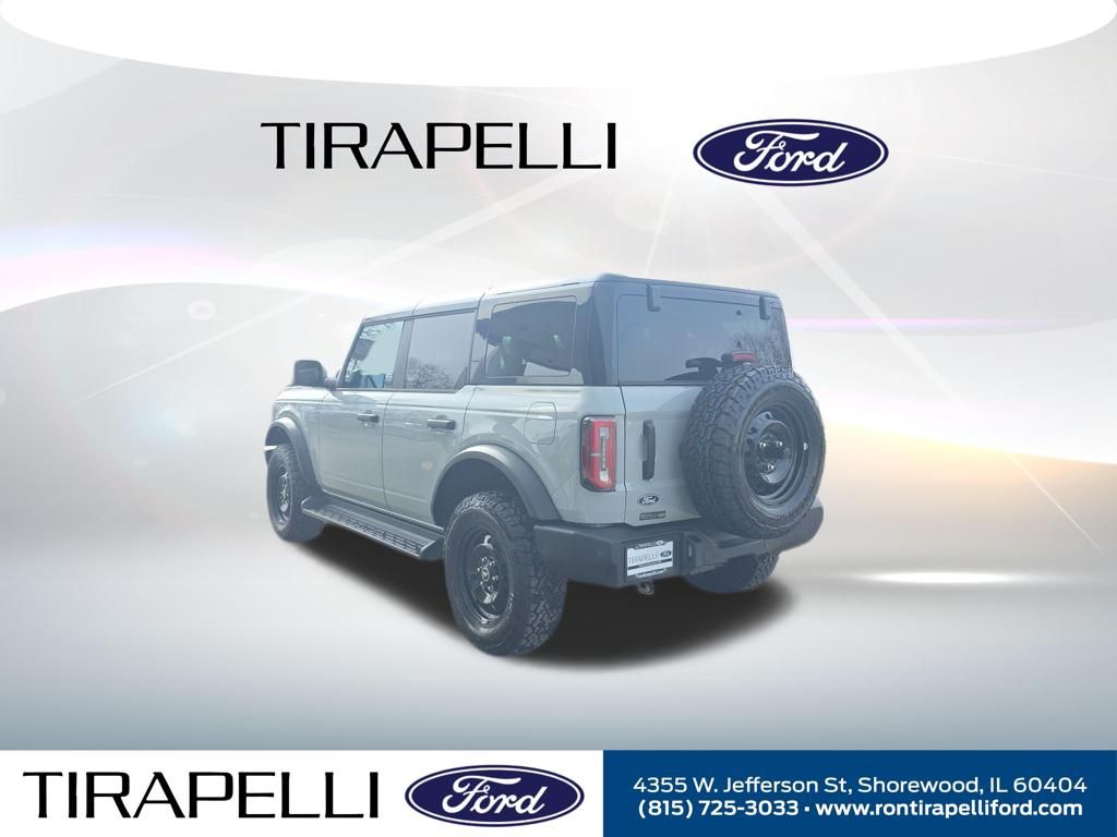 New 2026 White Ford Outer Banks image 2