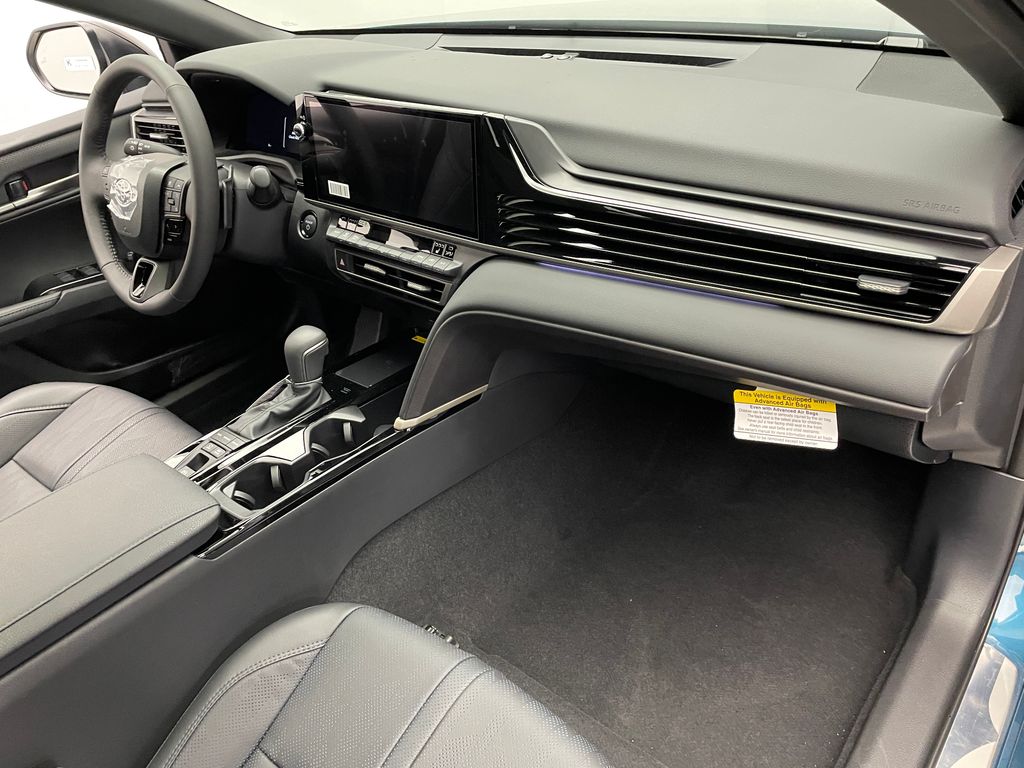 Thumbnail: 2025 Toyota Camry - 16