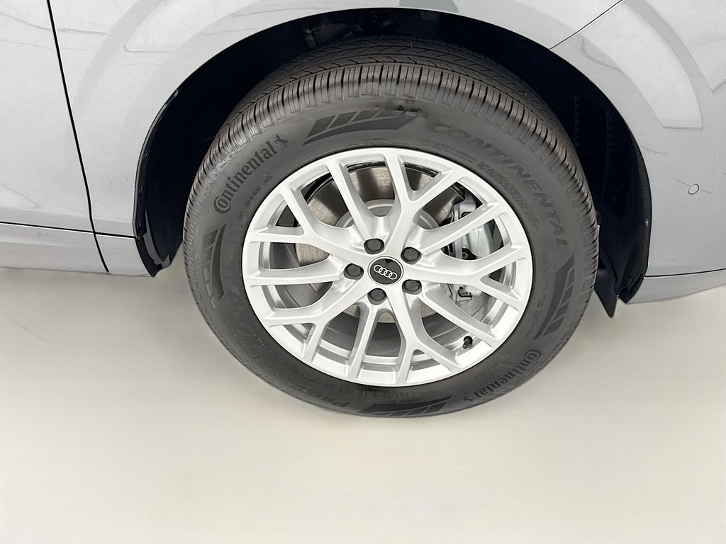 Thumbnail: 2026 Audi Q3 - 31