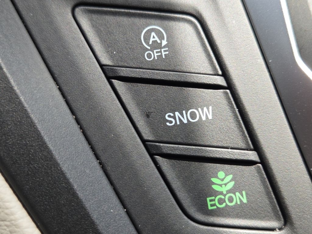 Certified Used 2026 Silver Honda EX-L image 6