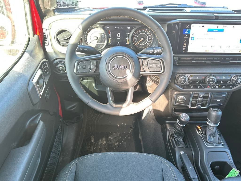2025 Jeep Gladiator Sport photo 12