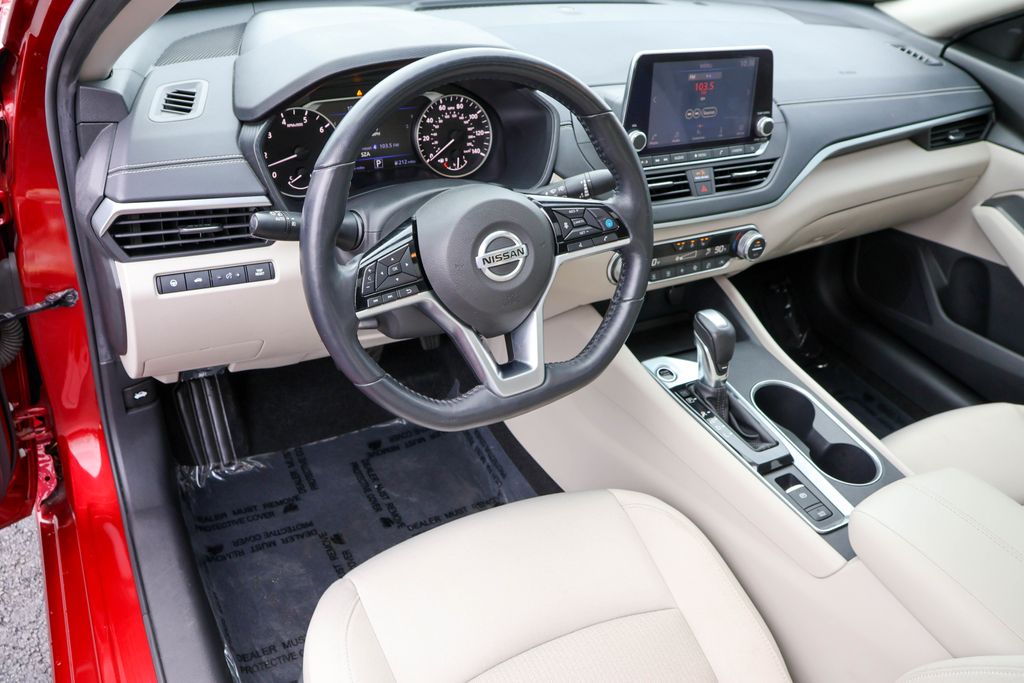 2019 Nissan Altima 2.5 SV 3