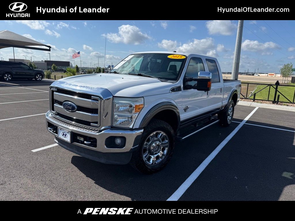 Oxford White 2015 Ford F-250 Super Duty Pickup Truck Four-Wheel Drive 6-Speed Automatic Overdrive