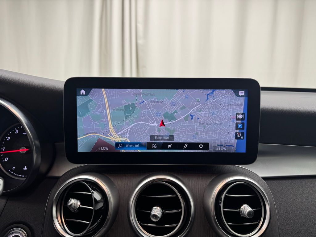 2020 Mercedes-Benz GLC 300 29