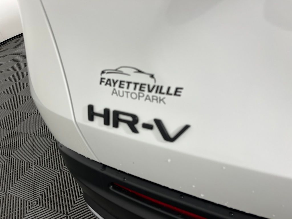 Thumbnail: 2027 Honda HR-V - 23
