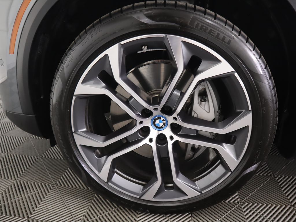 Thumbnail: 2025 BMW X5 - 31