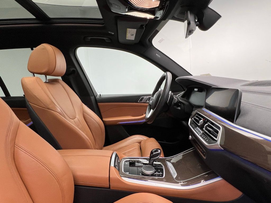 Thumbnail: 2022 BMW X5 - 6