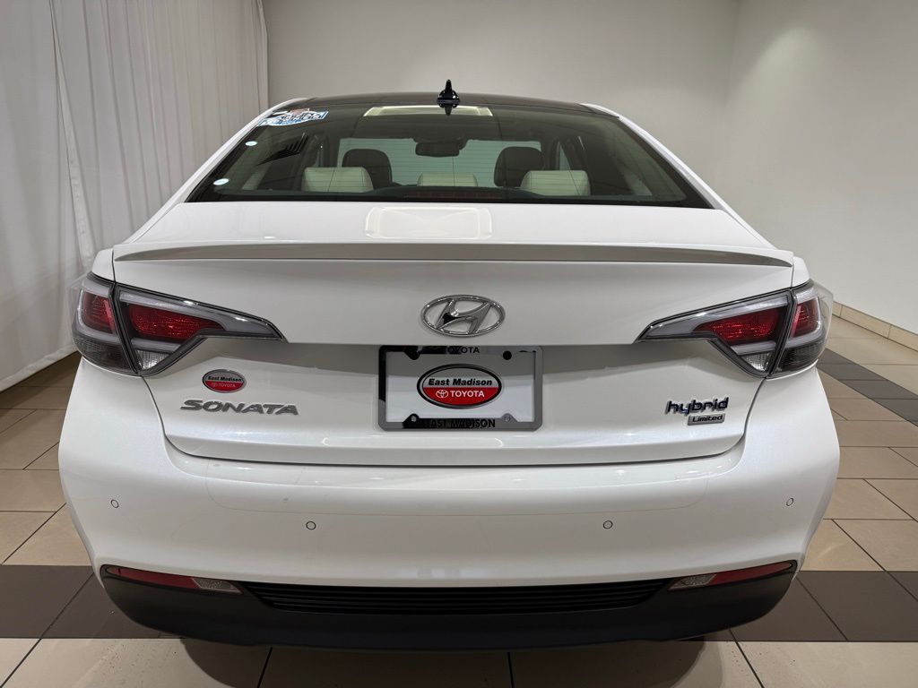 Thumbnail: 2017 Hyundai Sonata - 4