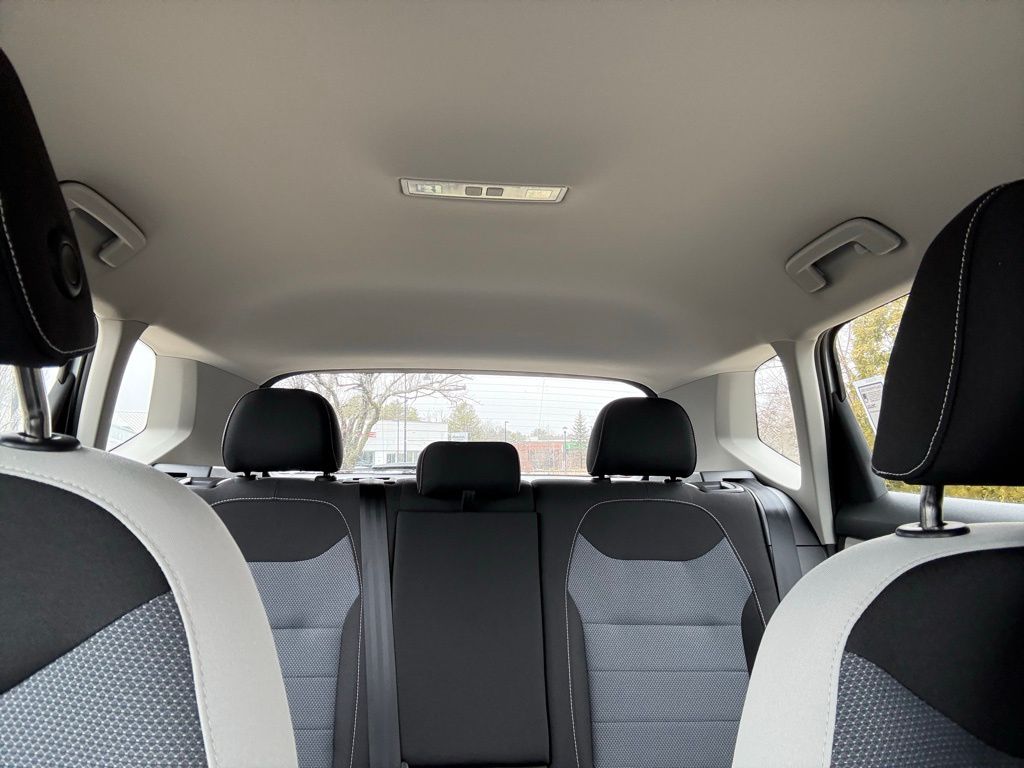 New 2026 White Volkswagen 1.5T S image 40