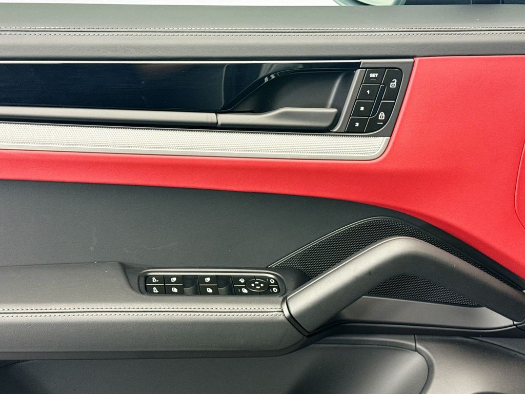 Thumbnail: 2026 Porsche  - 24