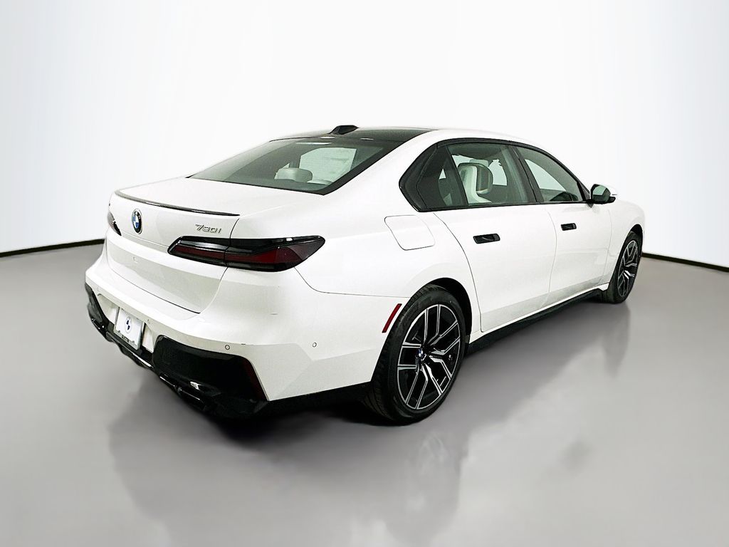 Thumbnail: 2023 BMW 7 Series - 5