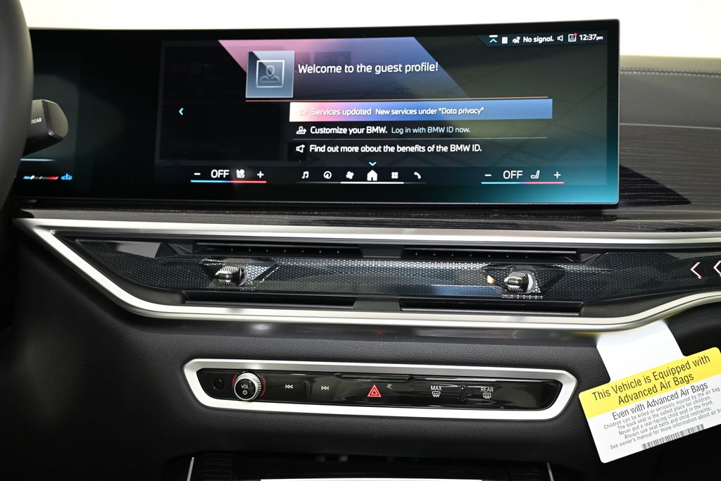 Thumbnail: 2026 BMW X7 - 18