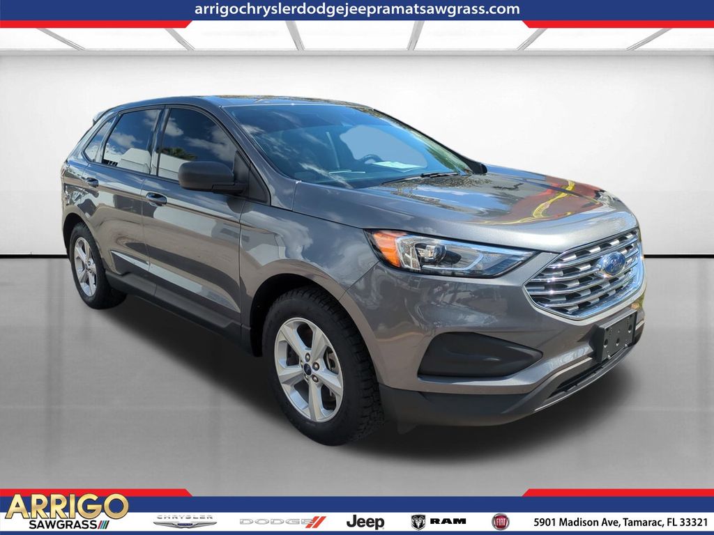 2022 Ford Edge SE