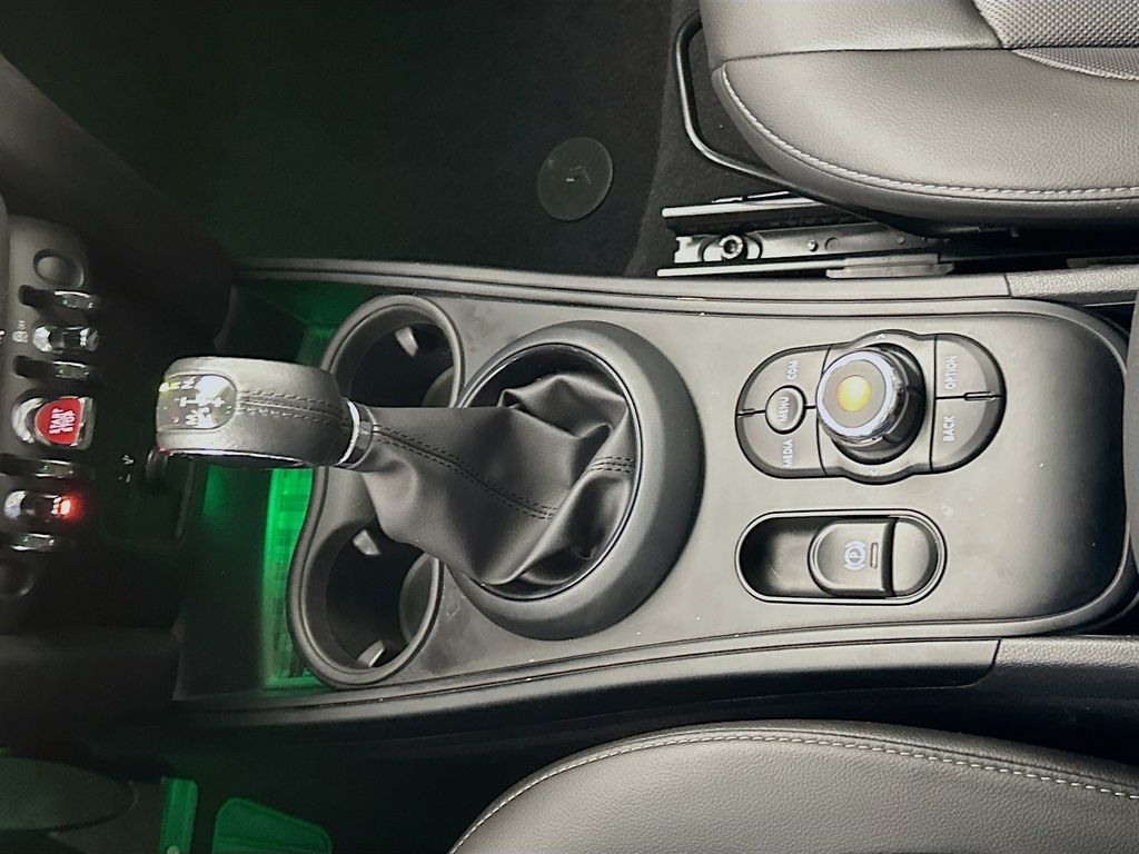 Thumbnail: 2019 MINI Cooper Countryman - 17