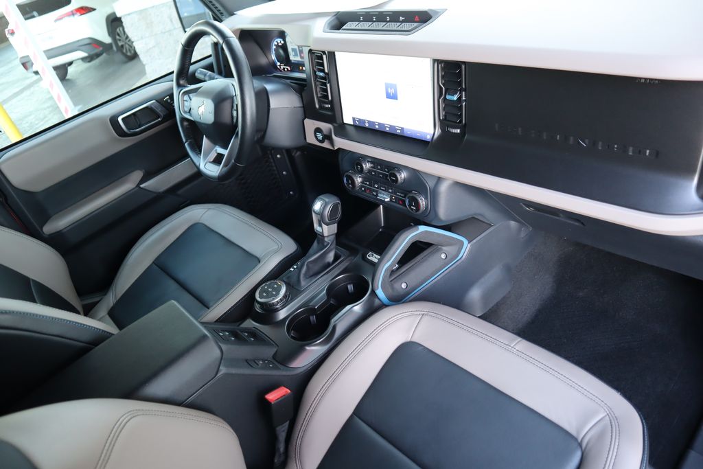 Thumbnail: 2022 Ford Bronco - 17