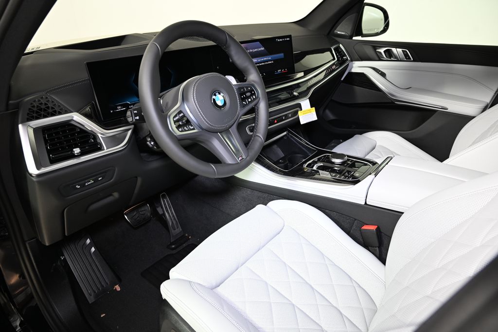 Thumbnail: 2026 BMW X5 - 15