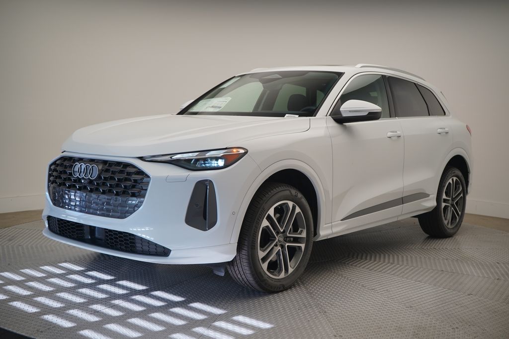 Thumbnail: 2025 Audi Q5 - 1