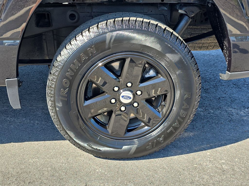 2023 Black Metallic Ford F-150 XLT RWD Truck