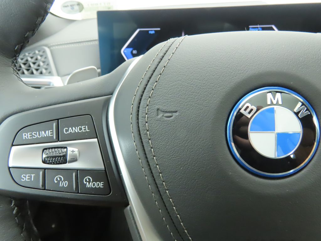 Thumbnail: 2026 BMW X5 - 11