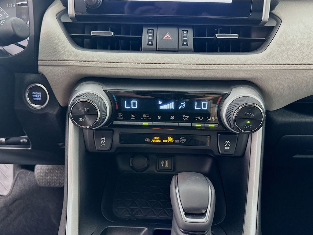 Thumbnail: 2025 Toyota RAV4 - 15