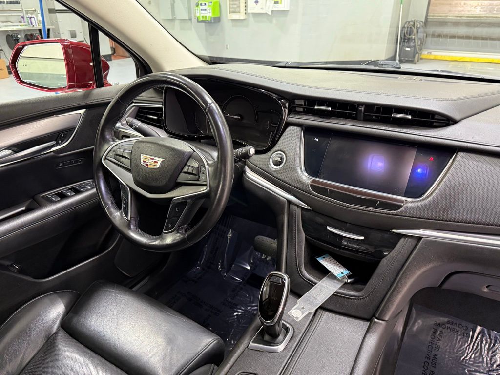 2017 Cadillac XT5 Luxury 31