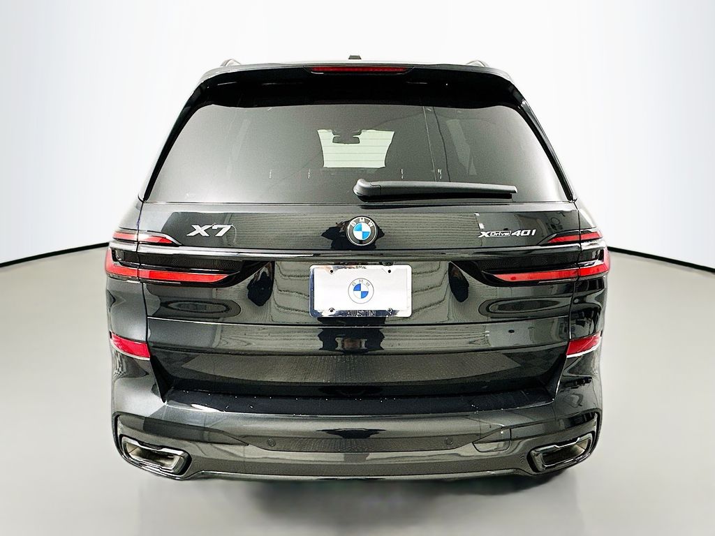 Thumbnail: 2026 BMW X7 - 6