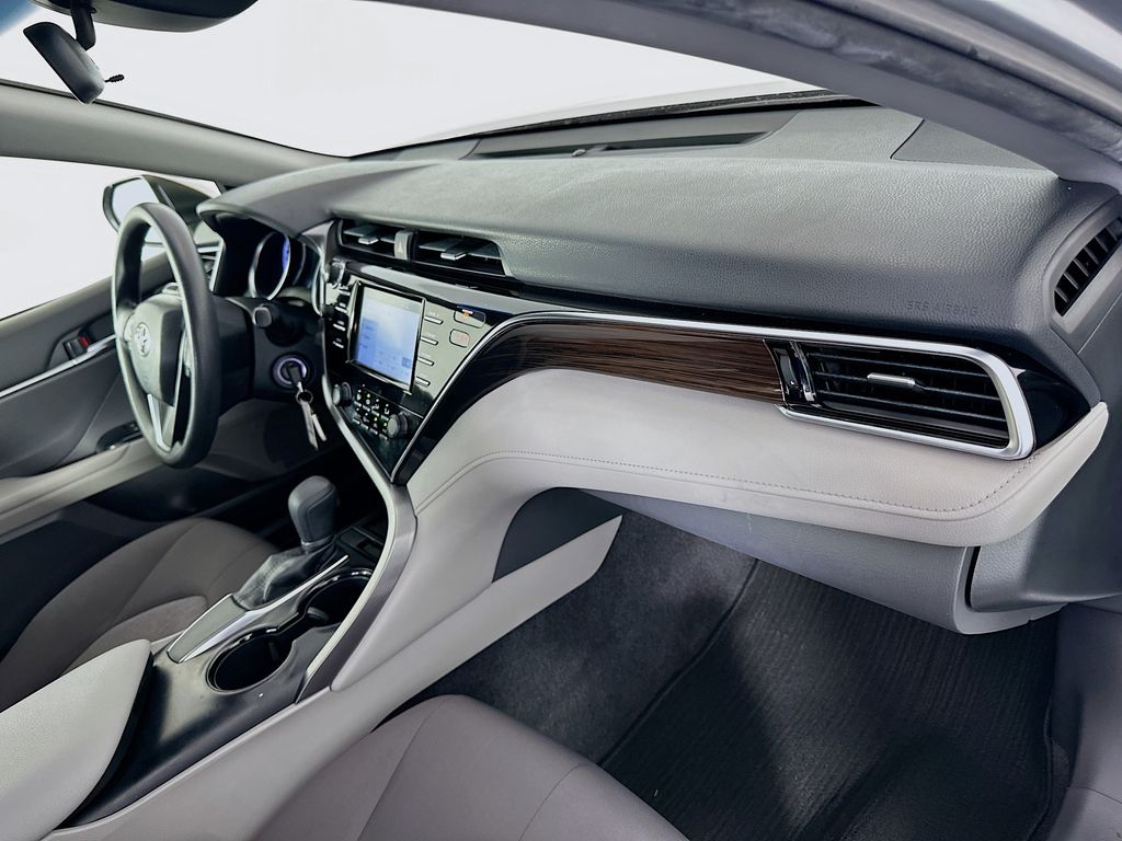 Thumbnail: 2018 Toyota Camry - 27