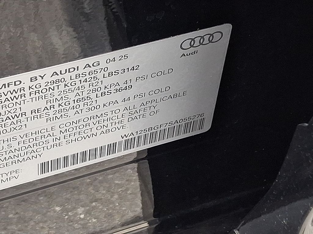 Thumbnail: 2025 Audi SQ6 e-tron - 25