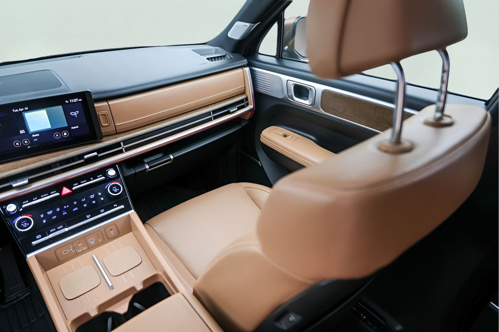 Used Car 2024 Hyundai Santa Fe Hybrid  Limited For Sale Under $40,000 In Austin, Texas