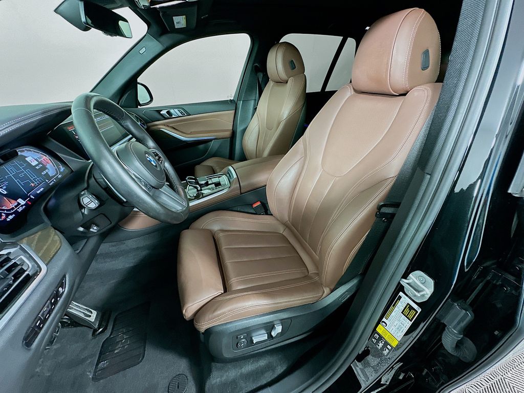 Thumbnail: 2022 BMW X5 - 21
