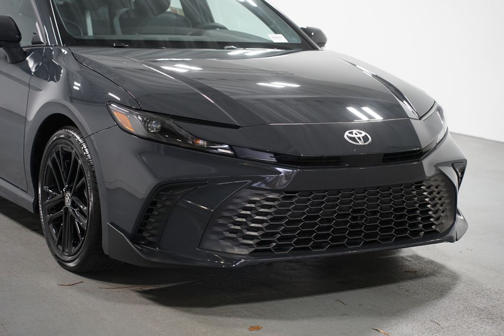 Thumbnail: 2025 Toyota Camry - 4