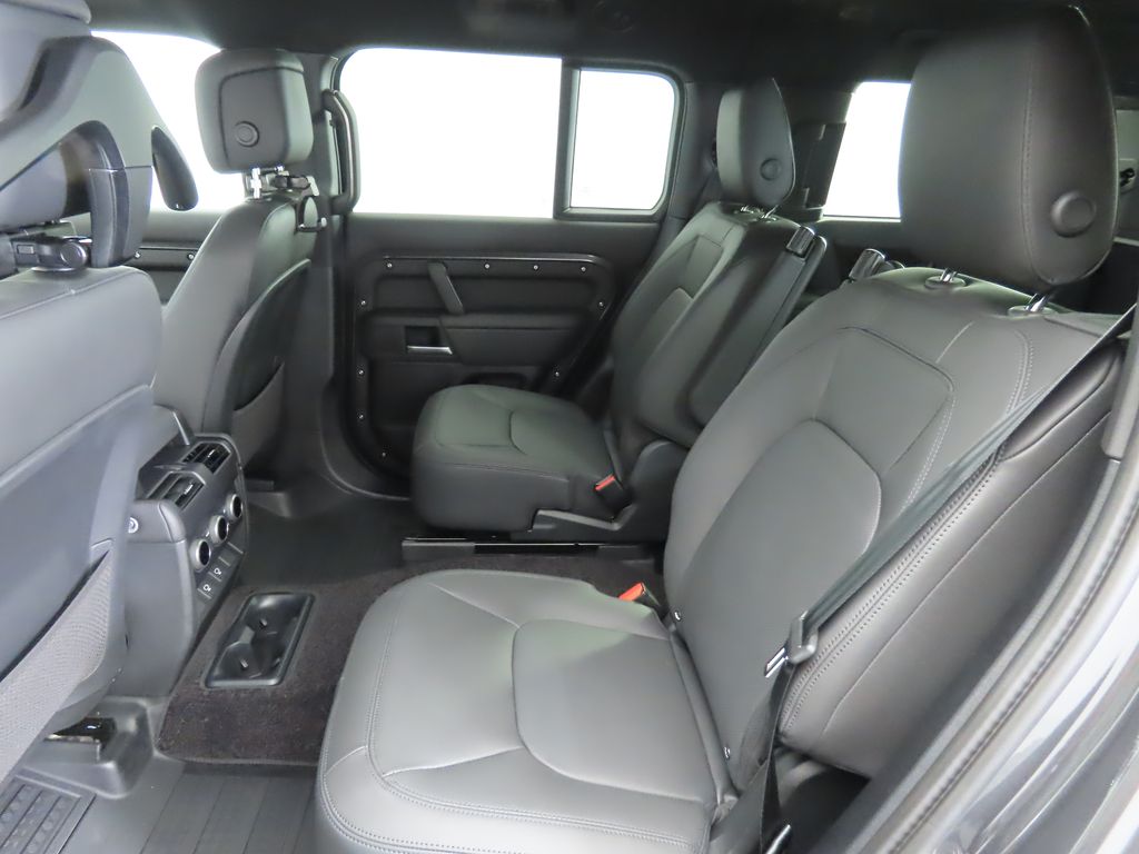 Thumbnail: 2025 Land Rover Defender - 21